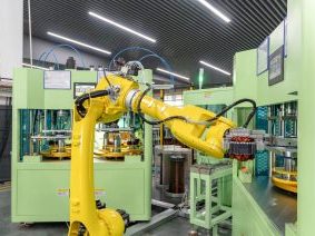 Automatic coil winding machine