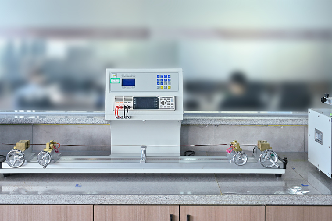 High-precision resistance tester