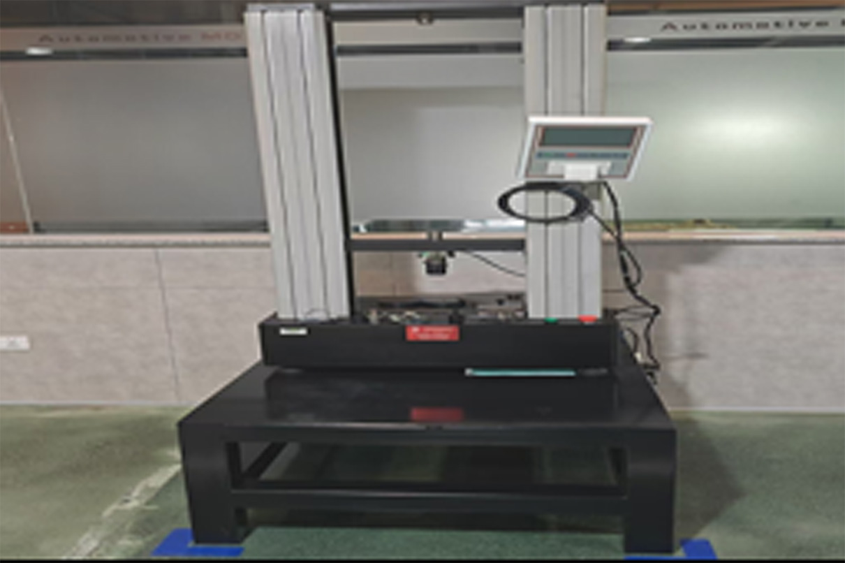 Universal Test Machine